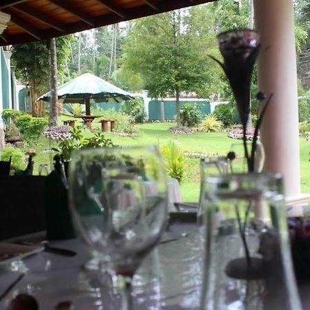 The Kings Villa Канді Екстер'єр фото